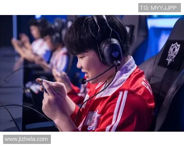 邓泽奇与江通展开二番战激烈对决谁将赢得最终胜利 邓泽奇与江通展开二番战激烈对决谁将赢得最终胜利